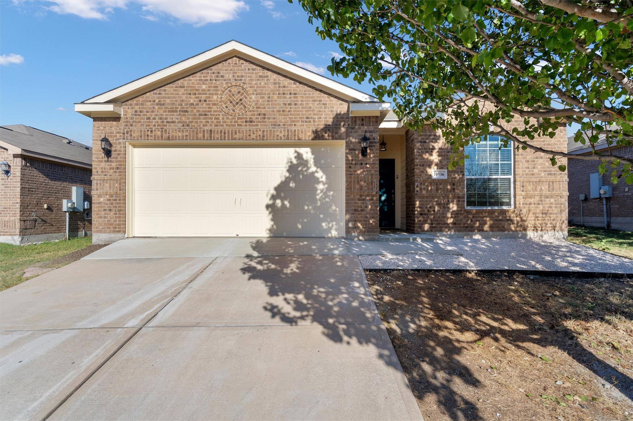 19336 Wt Gallaway ST, Manor, TX 78653