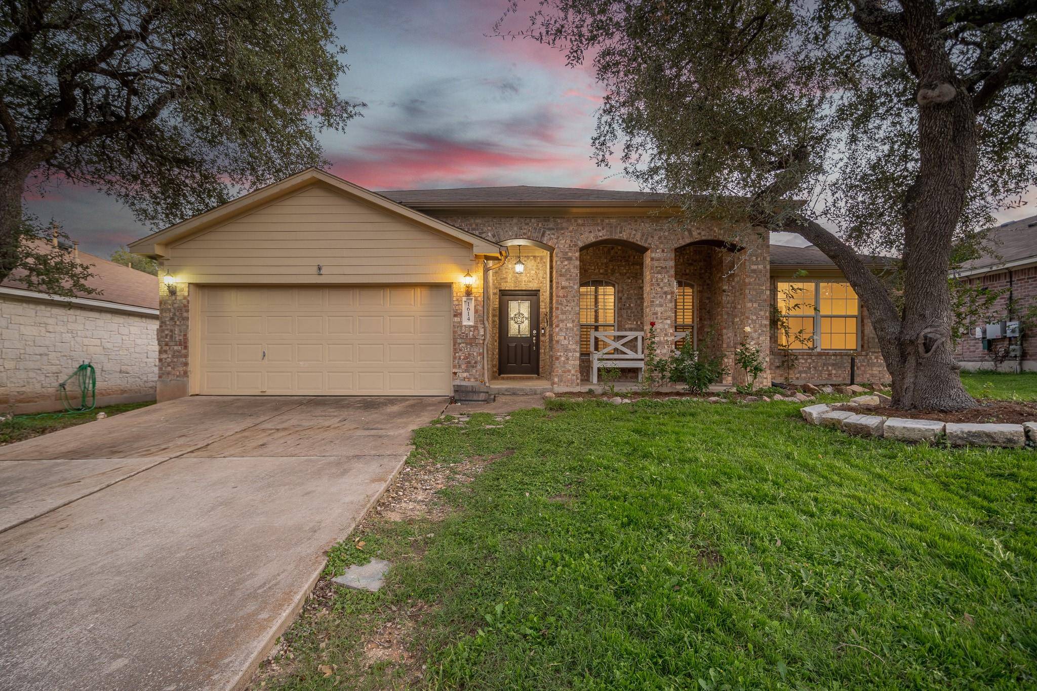 1614 Abbey LN, Cedar Park, TX 78613