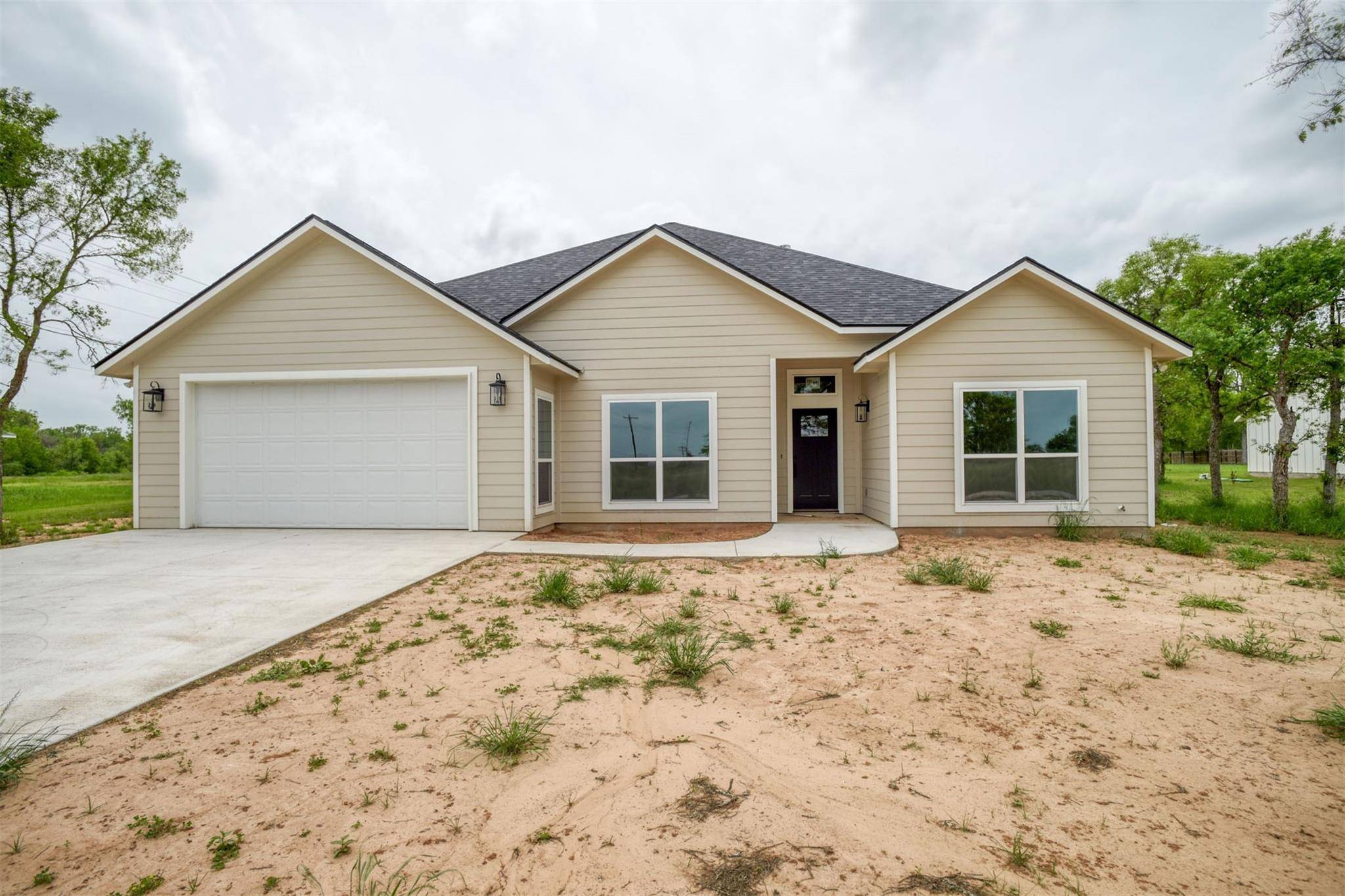 213 Highline DR, Bastrop, TX 78602