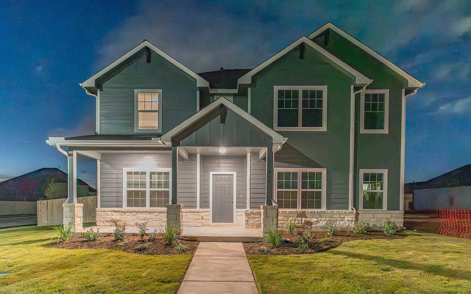 416 Ravens Crest DR, Hutto, TX 78634