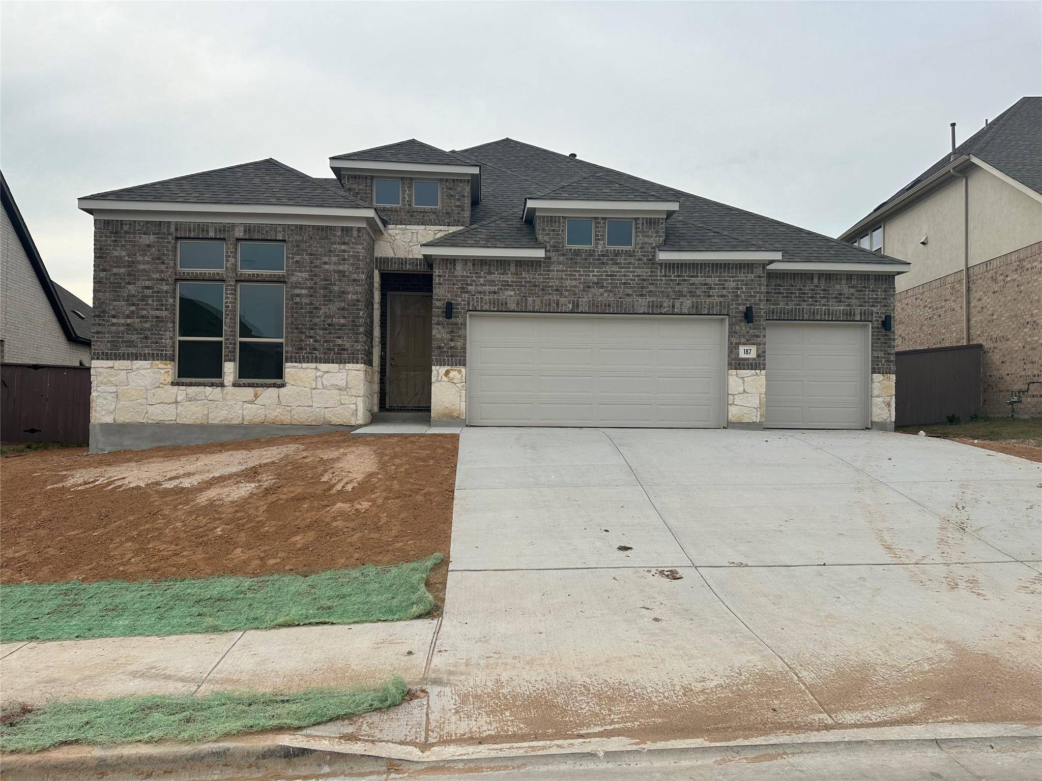 187 Independence DR, Kyle, TX 78640