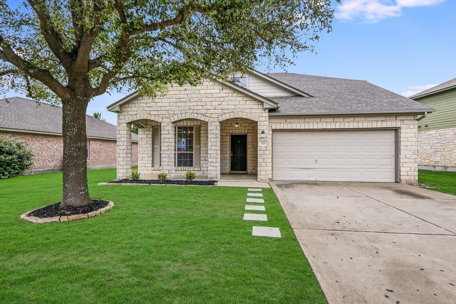 321 Lone Star BLVD, Hutto, TX 78634