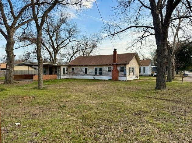 805 N Central Ave, Cameron, TX 76520