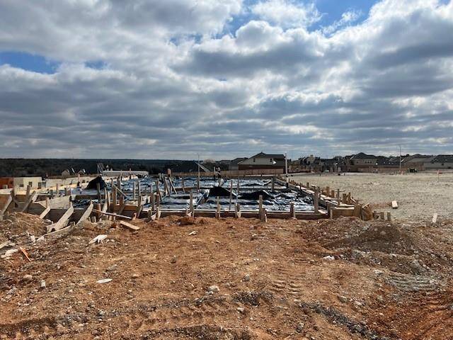 332 Horsemint LN, Georgetown, TX 78633