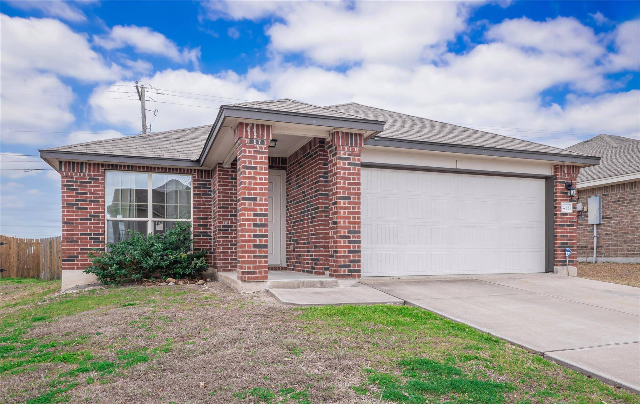 412 Amber LN, Jarrell, TX 76537