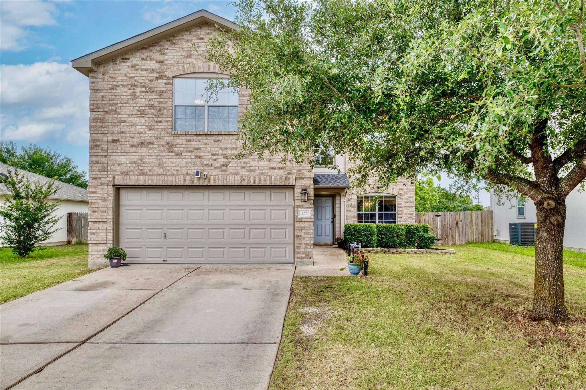 127 Wegstrom ST, Hutto, TX 78634