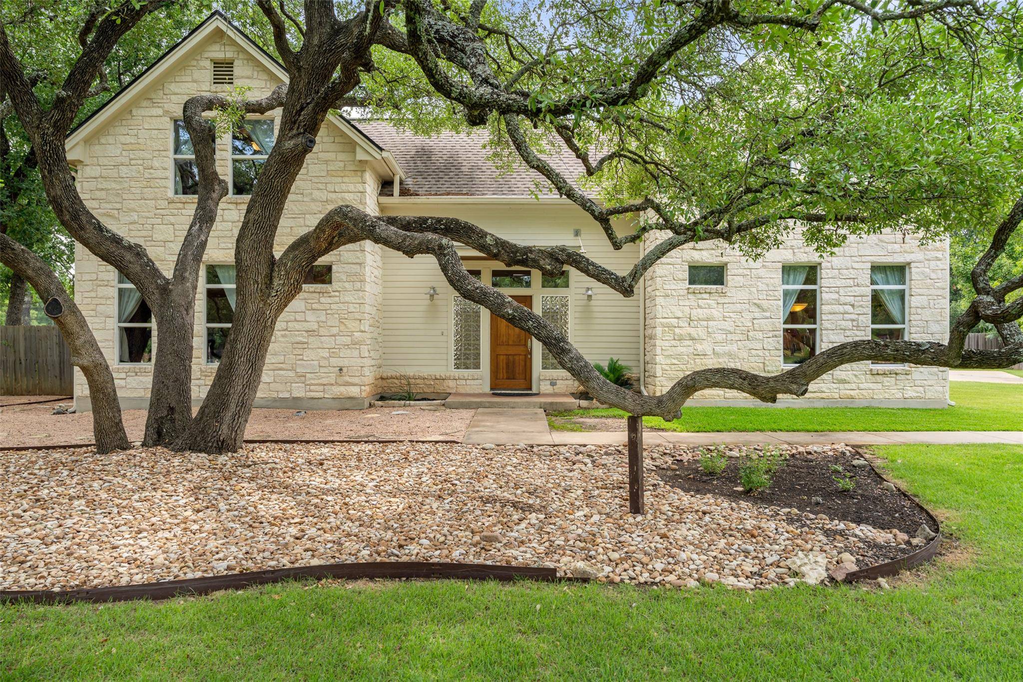 148 Oak Plaza DR, Georgetown, TX 78628