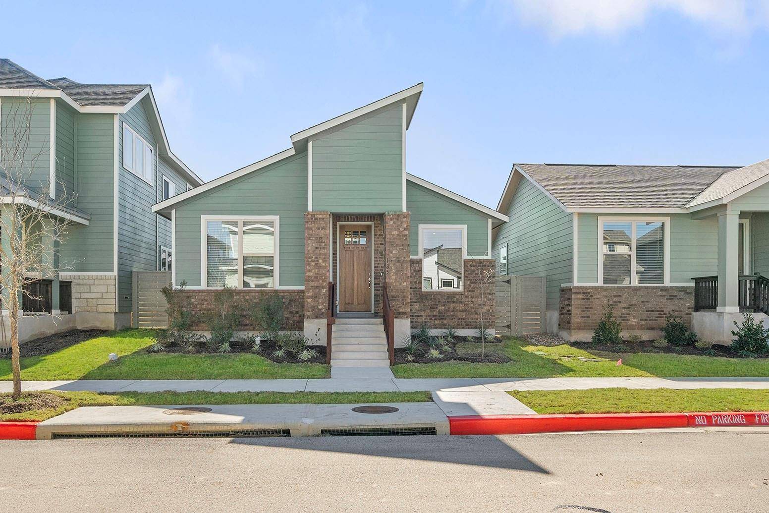 185 Weaver LN, Bastrop, TX 78602