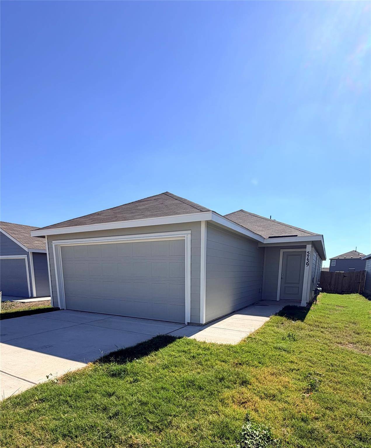 5739 Alope WAY, Seguin, TX 78155
