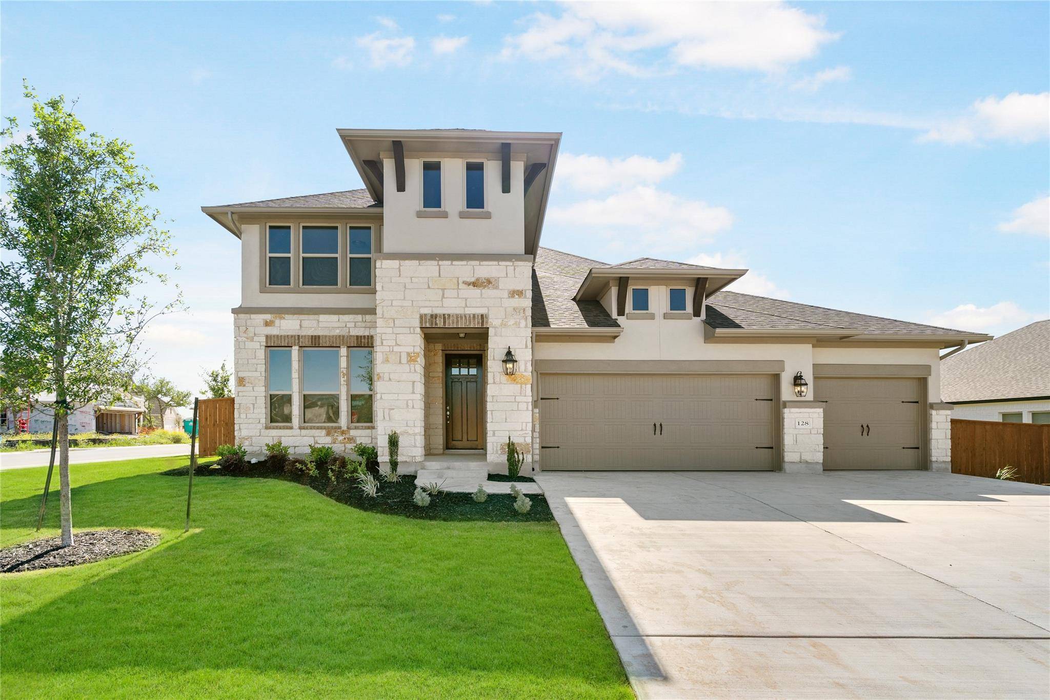 128 Plainsman LN, Georgetown, TX 78633