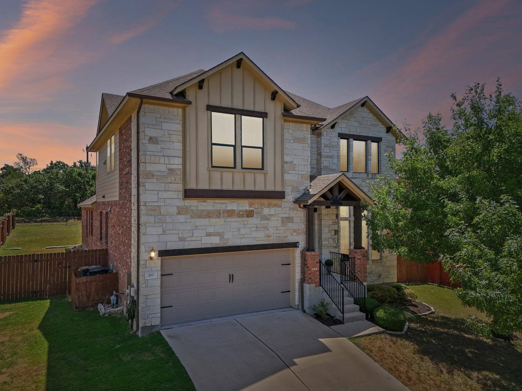 305 Cascada LN, Round Rock, TX 78681