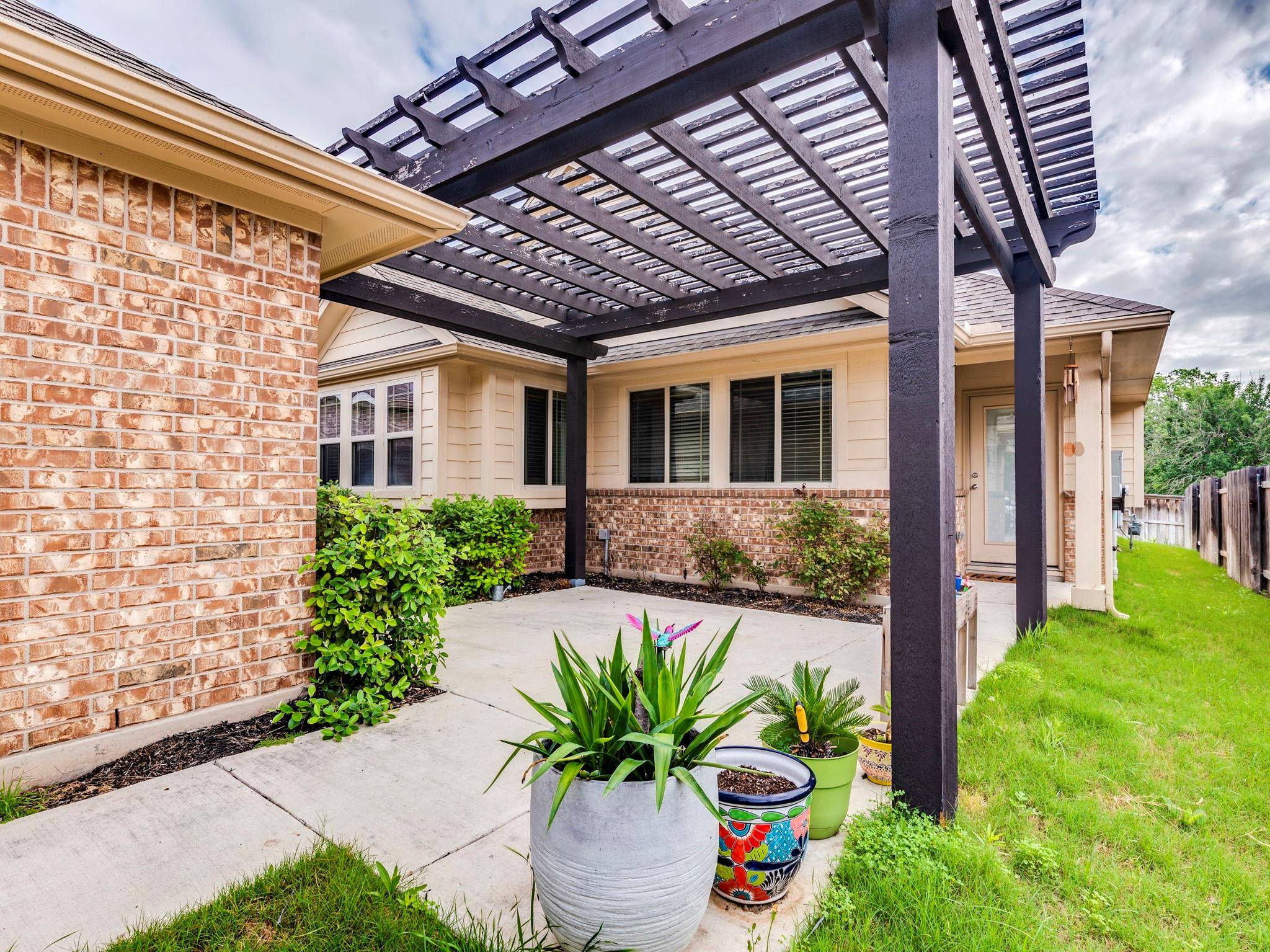 528 Nautical LOOP, Kyle, TX 78640