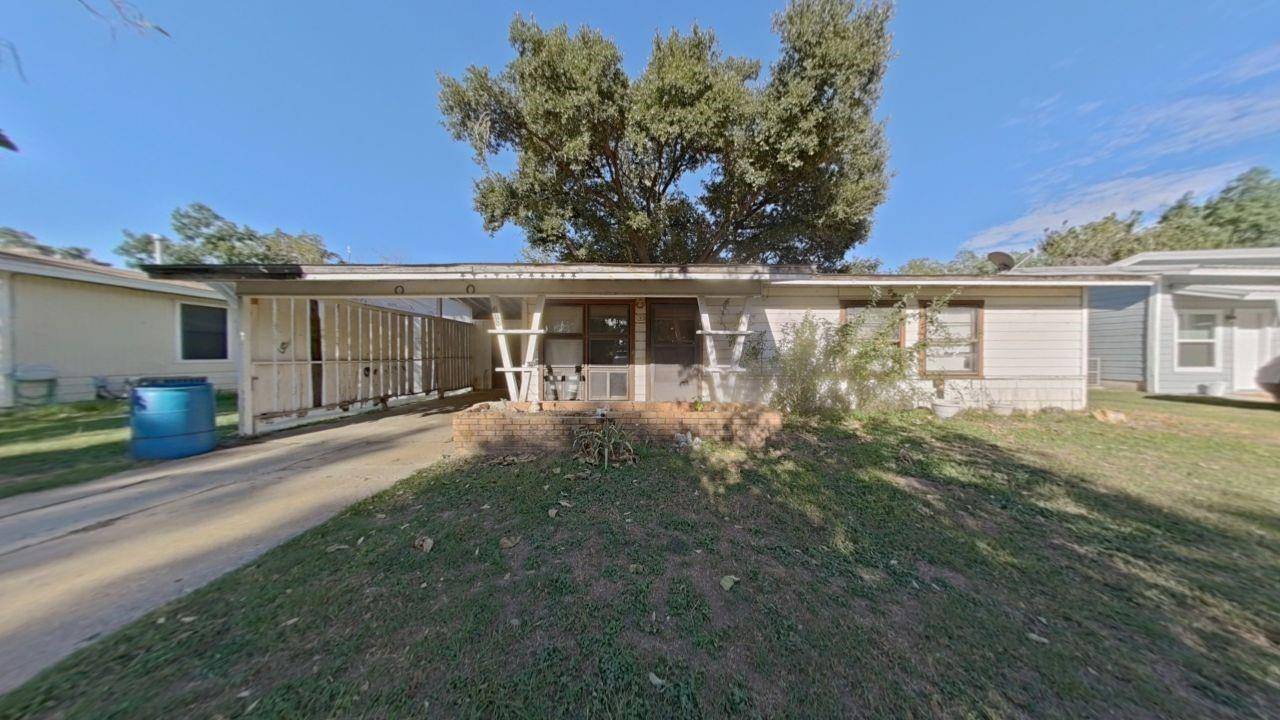 710 Dyer ST, Rockdale, TX 76567