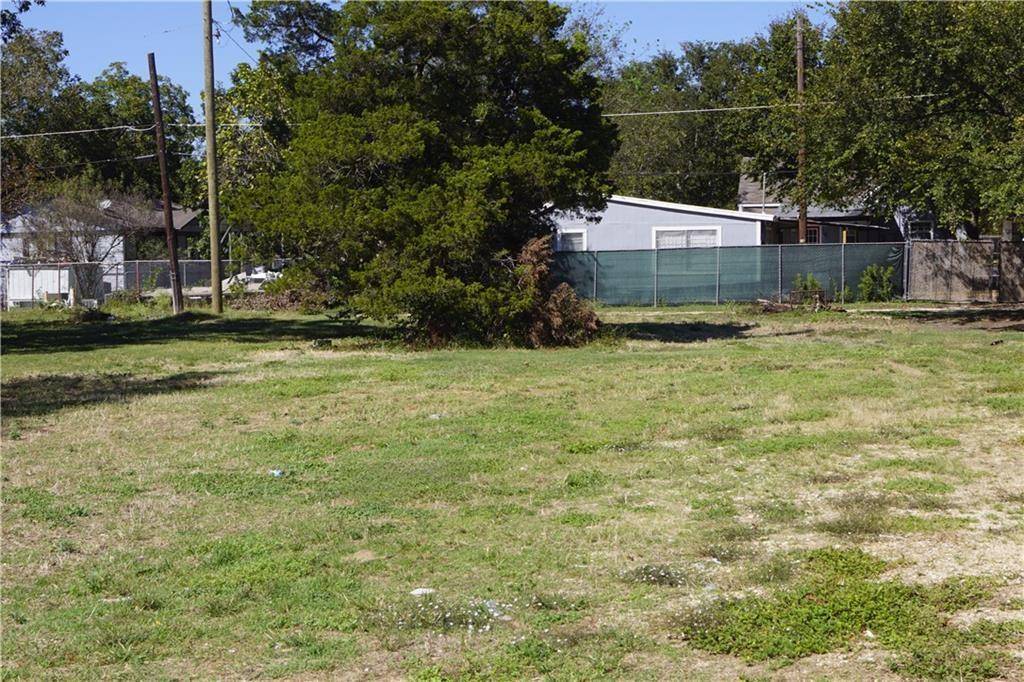 918 W 2nd ST, Taylor, TX 76574