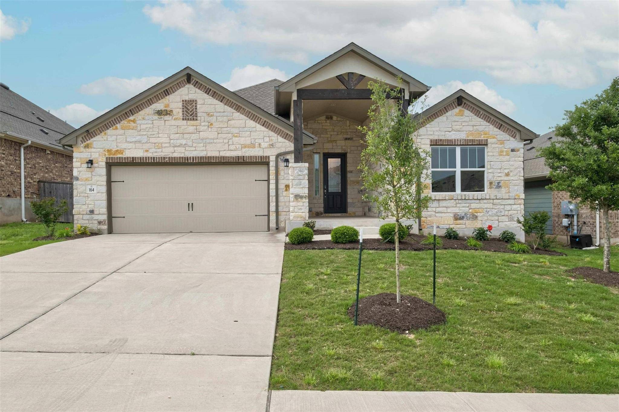 164 Sequoia DR, Kyle, TX 78640