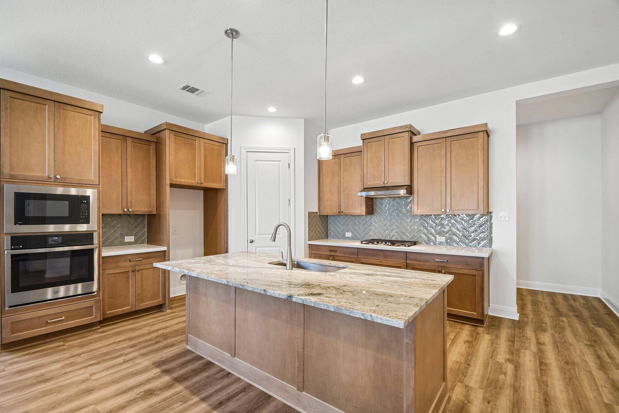 128 Prickly Poppy LOOP, Kyle, TX 78640