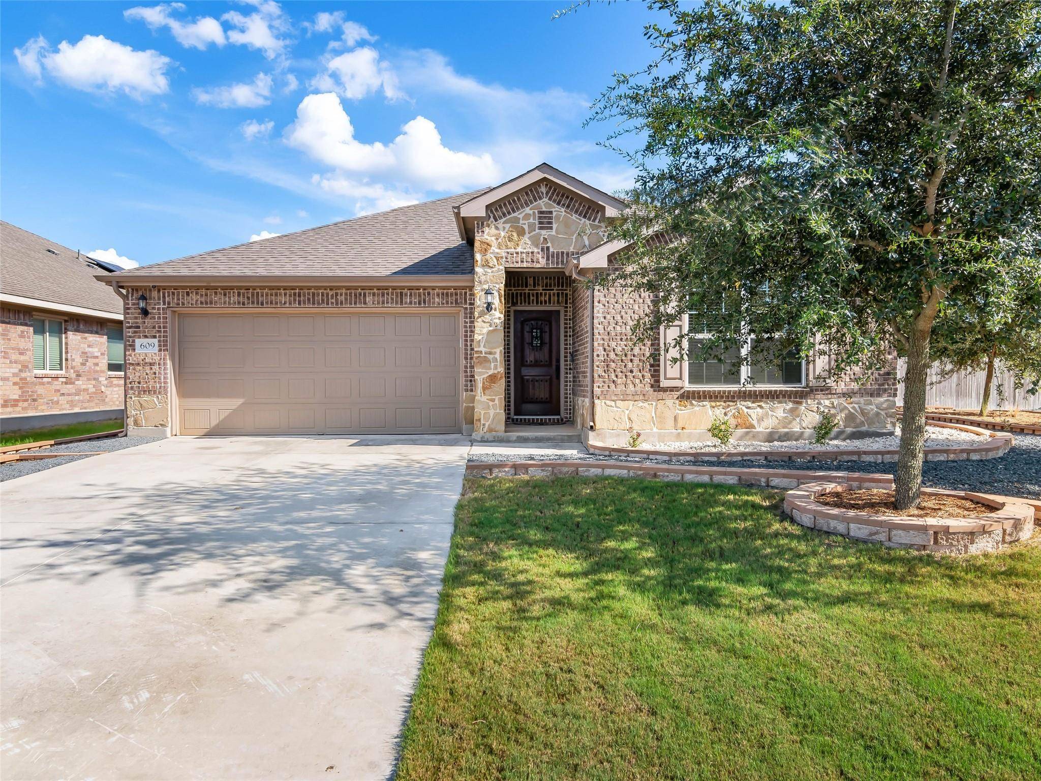 609 Ridgemeadow DR, New Braunfels, TX 78130