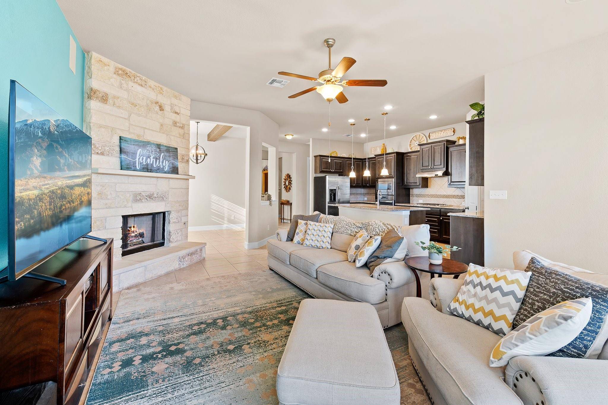 152 Fort Cobb WAY, Georgetown, TX 78628