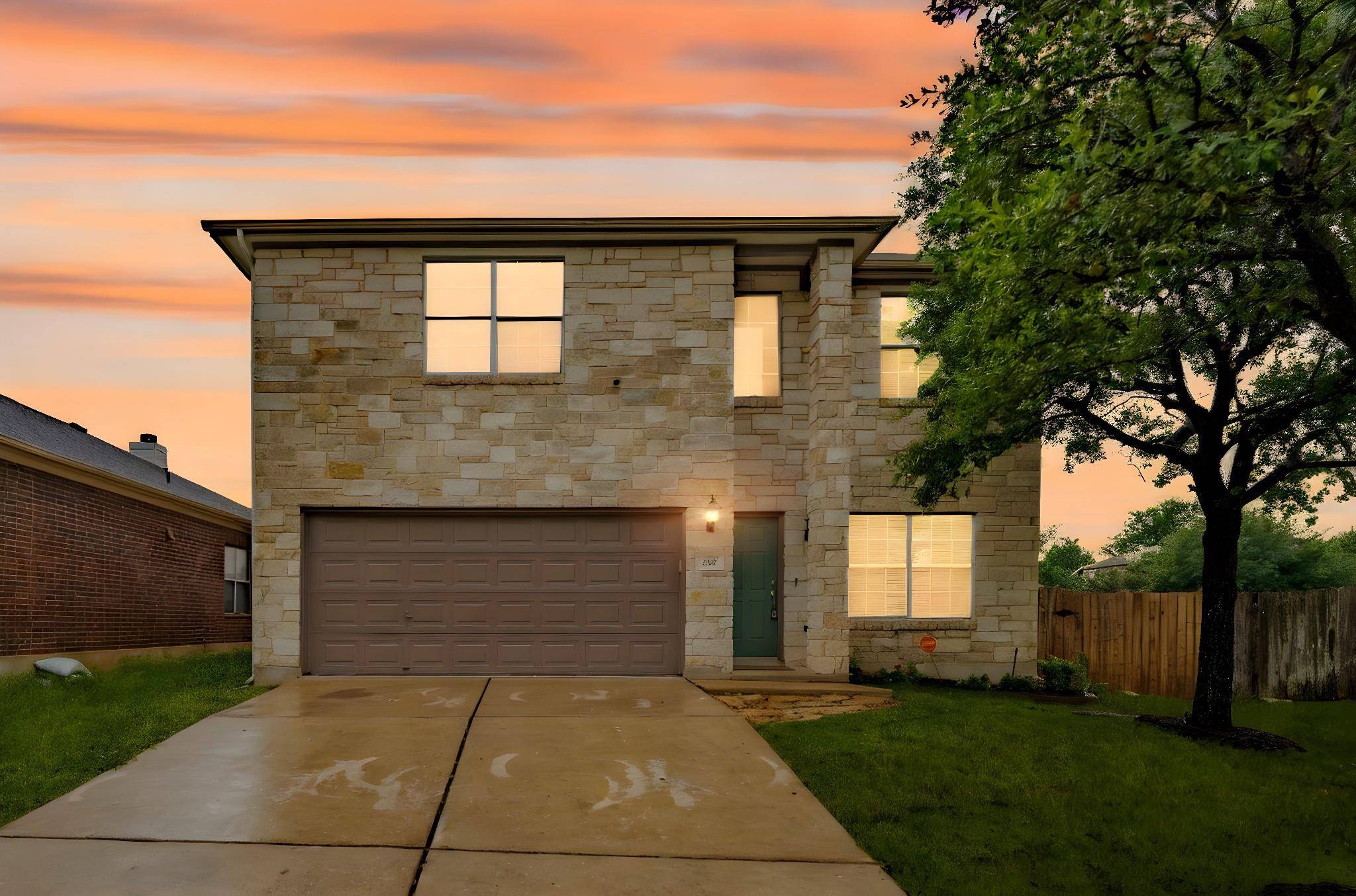 292 Housefinch LOOP, Leander, TX 78641