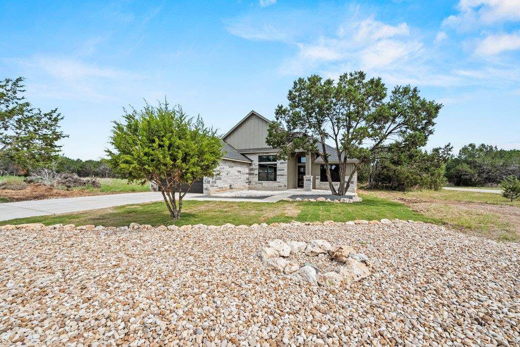 11 Moonlight LN, Wimberley, TX 78676