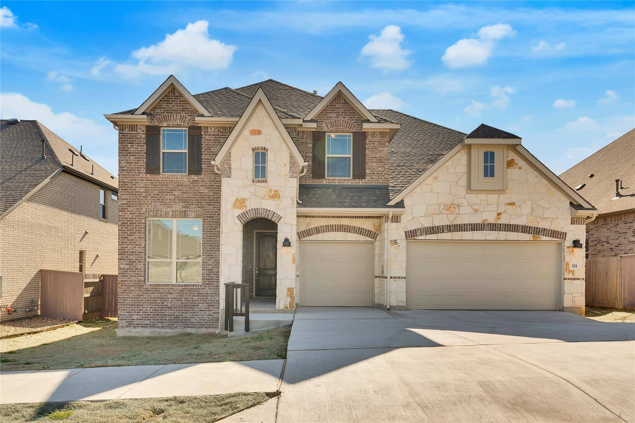 124 Teddy Roosevelt DR, Kyle, TX 78640