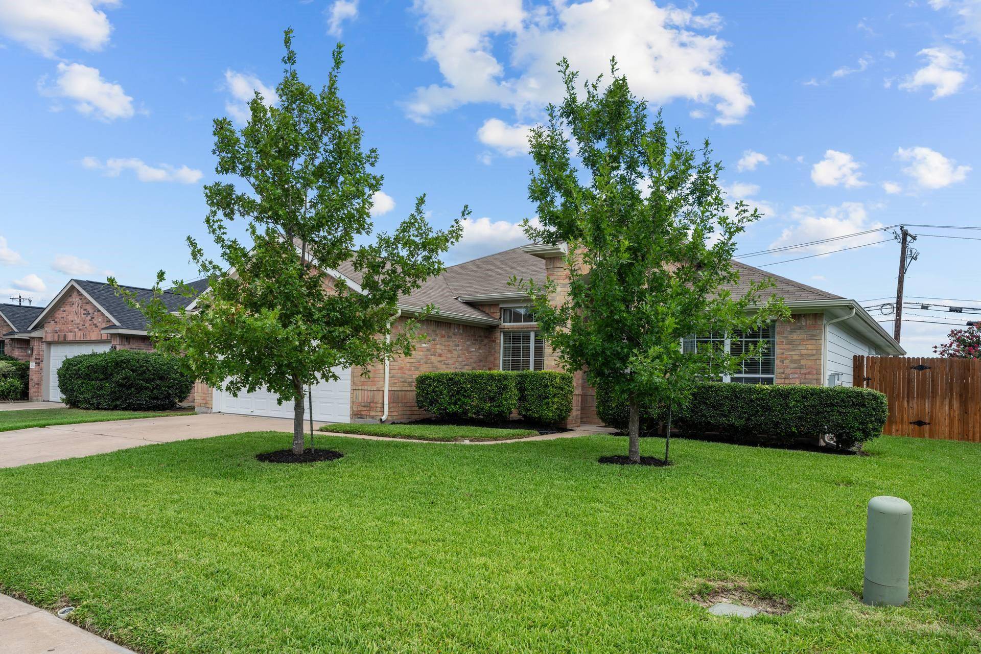 1104 Delia Chapa, Hutto, TX 78634