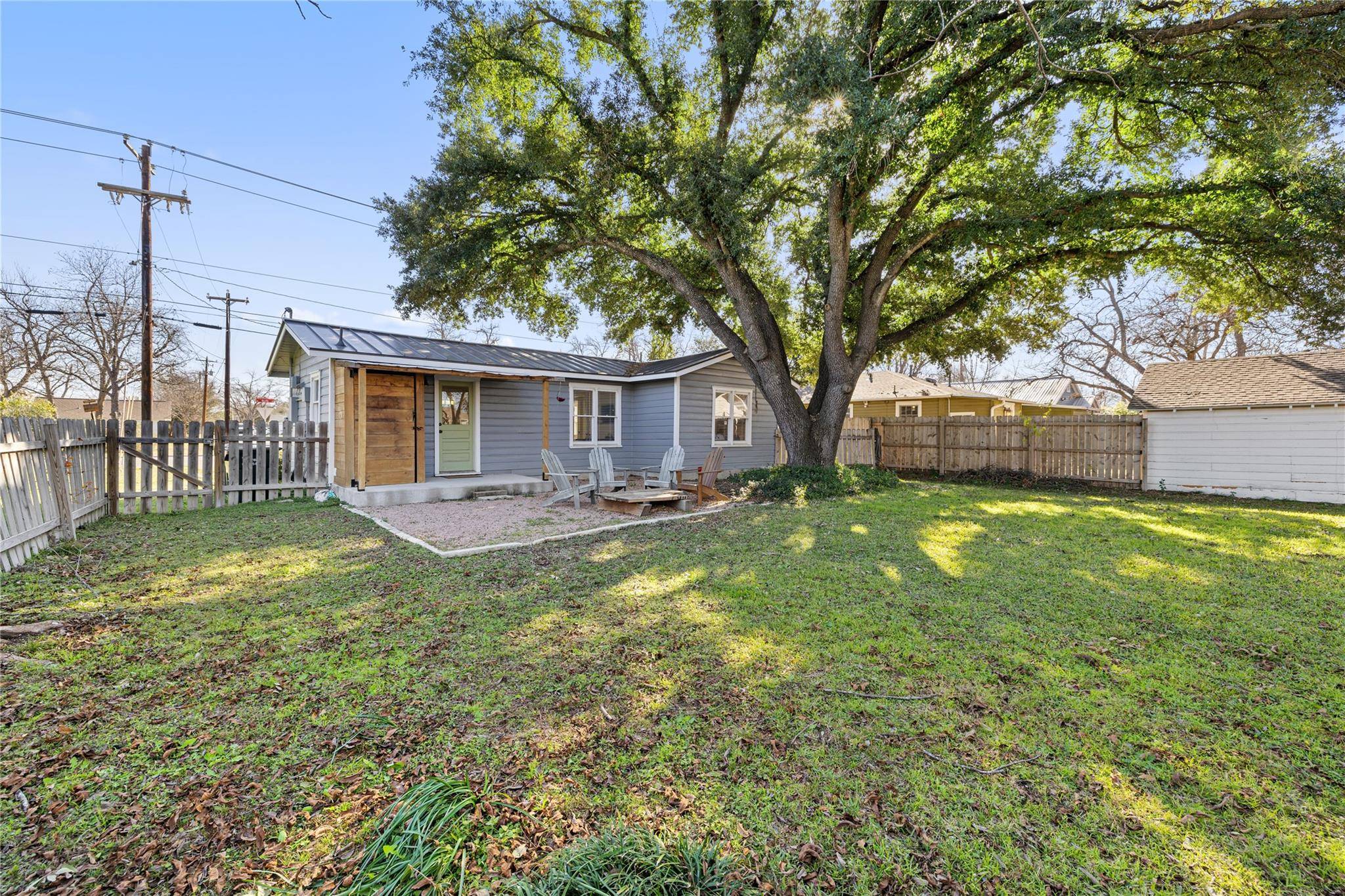 1214 S Myrtle ST, Georgetown, TX 78626