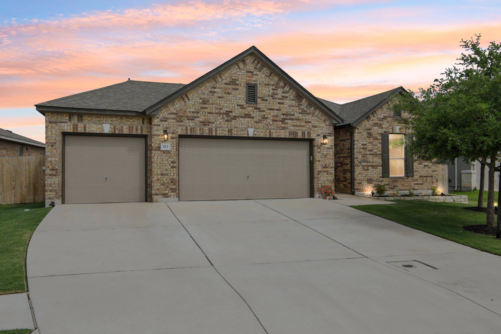 113 Kavanaugh ST, Georgetown, TX 78628