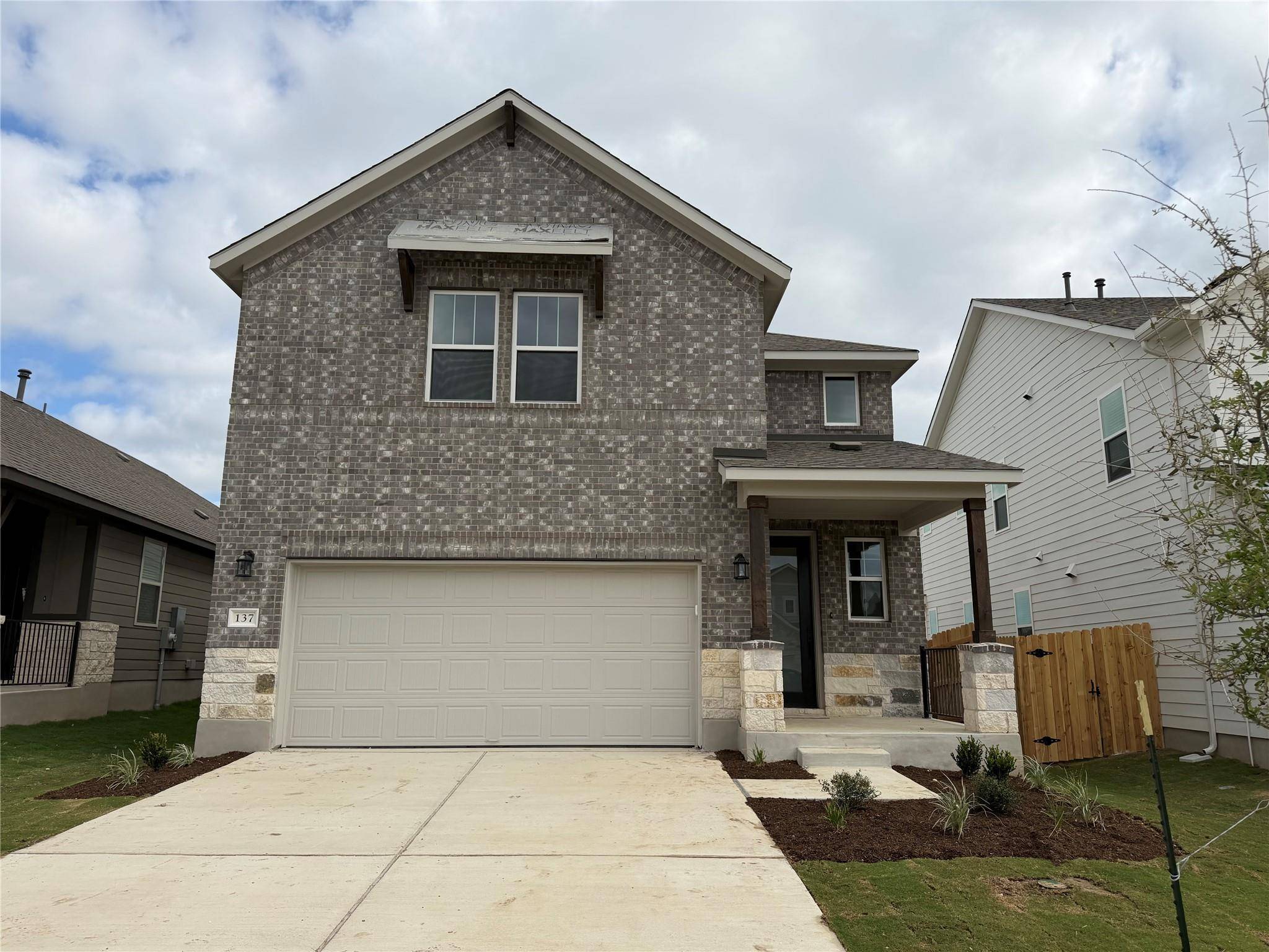 137 Clover BND, Liberty Hill, TX 78642