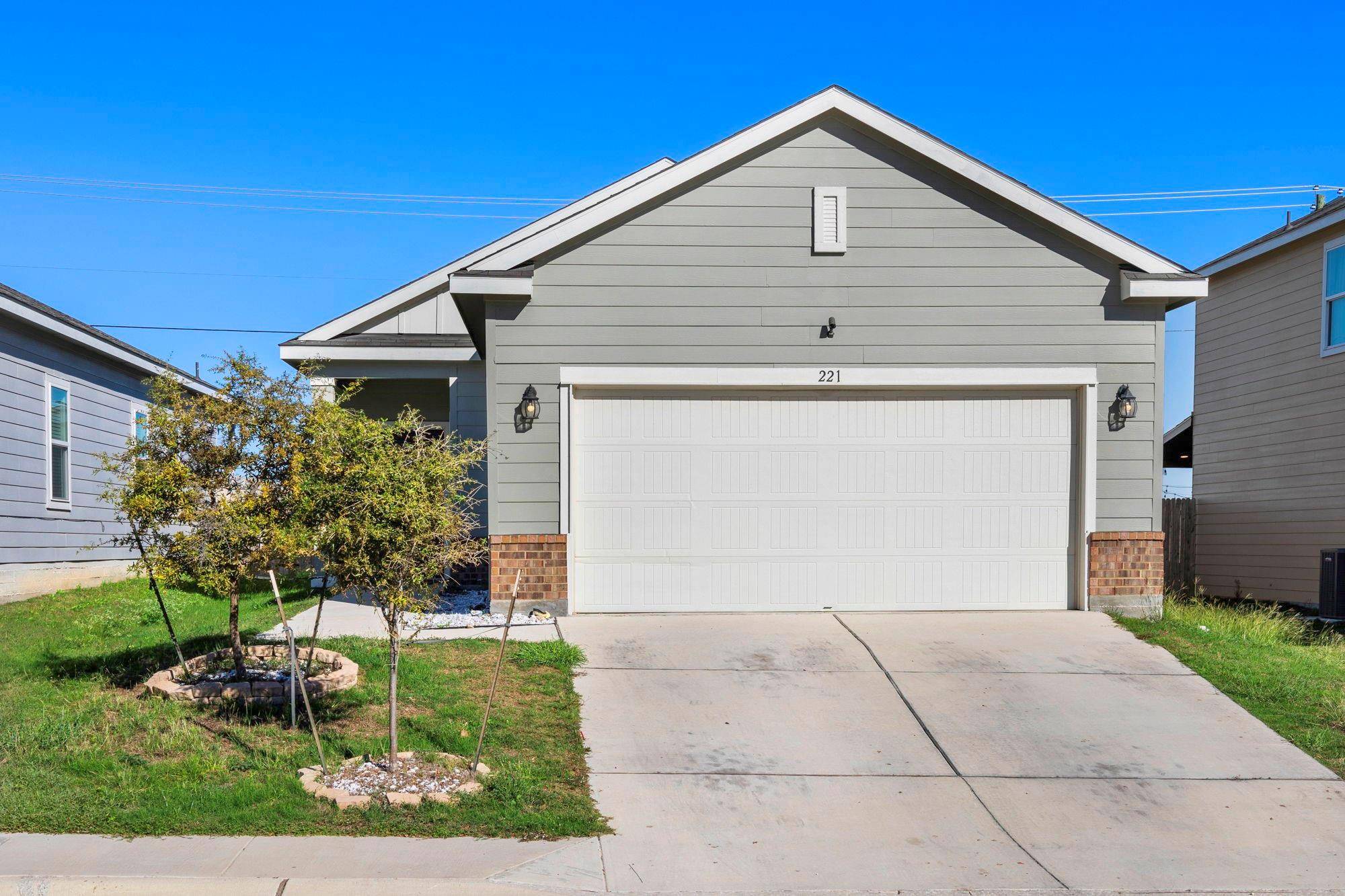 221 Athena WAY #104-A, Jarrell, TX 76537