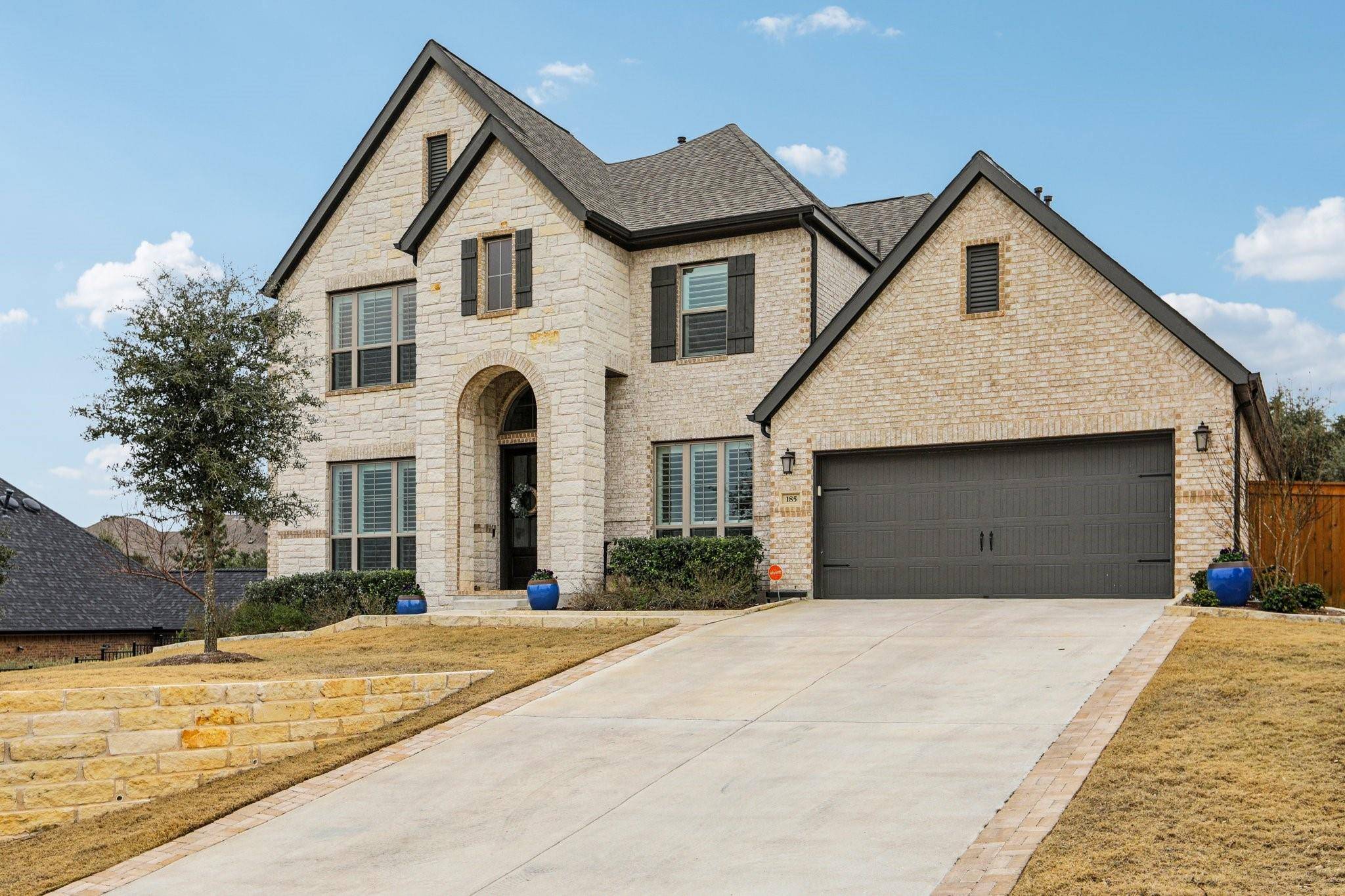 185 Honey Bee LN, Austin, TX 78737