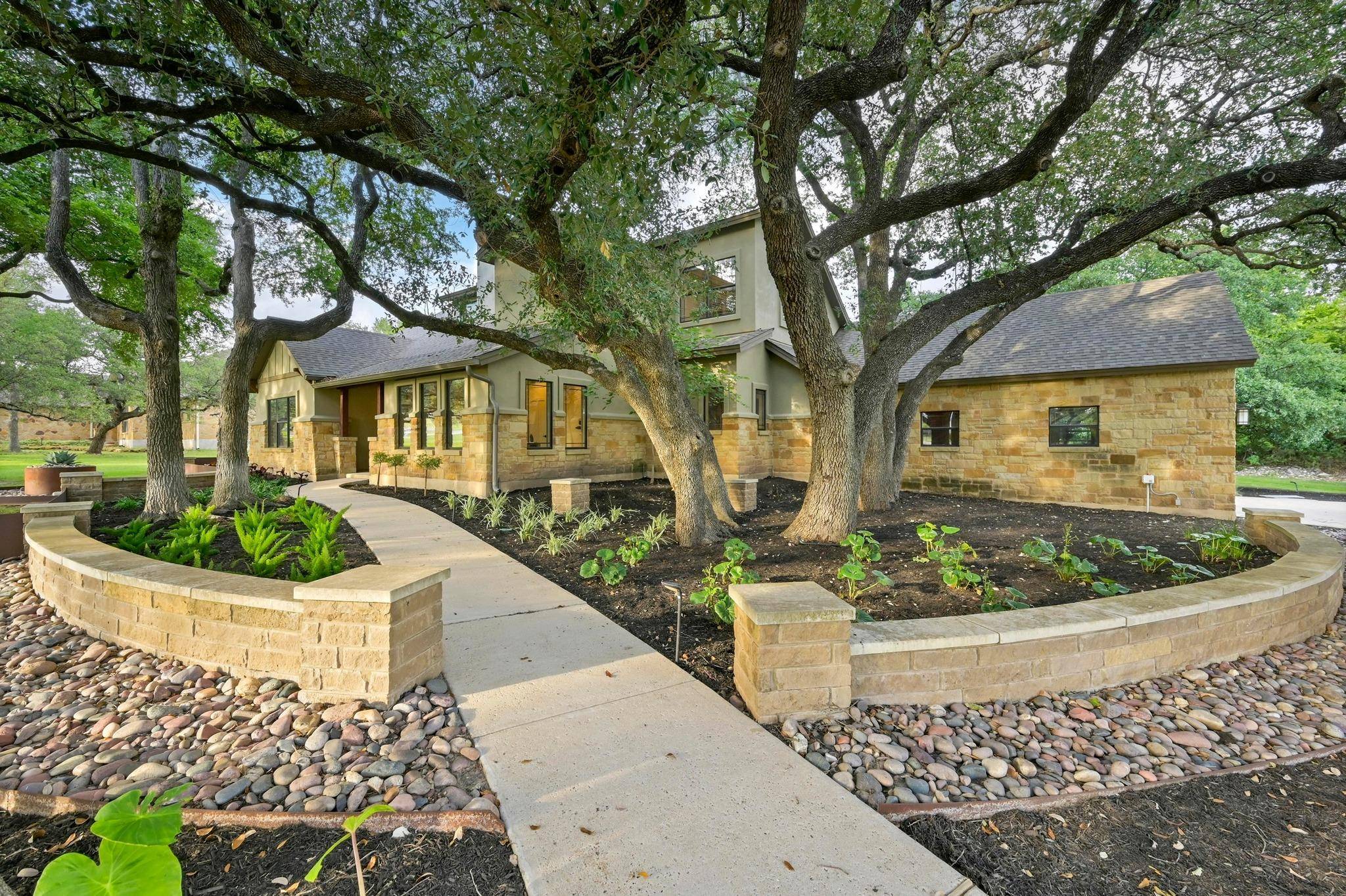 209 Ridge View DR, Georgetown, TX 78628