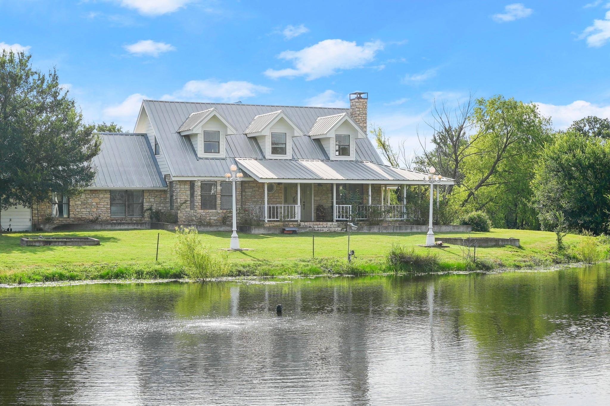 414 Windsong ST, Marble Falls, TX 78654