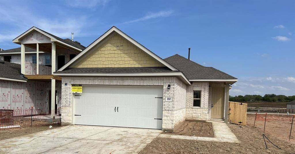 202 James Caird DR, Kyle, TX 78640