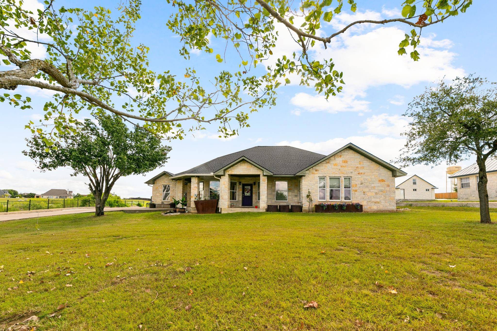 108 Tonkawa RDG, Hutto, TX 78634