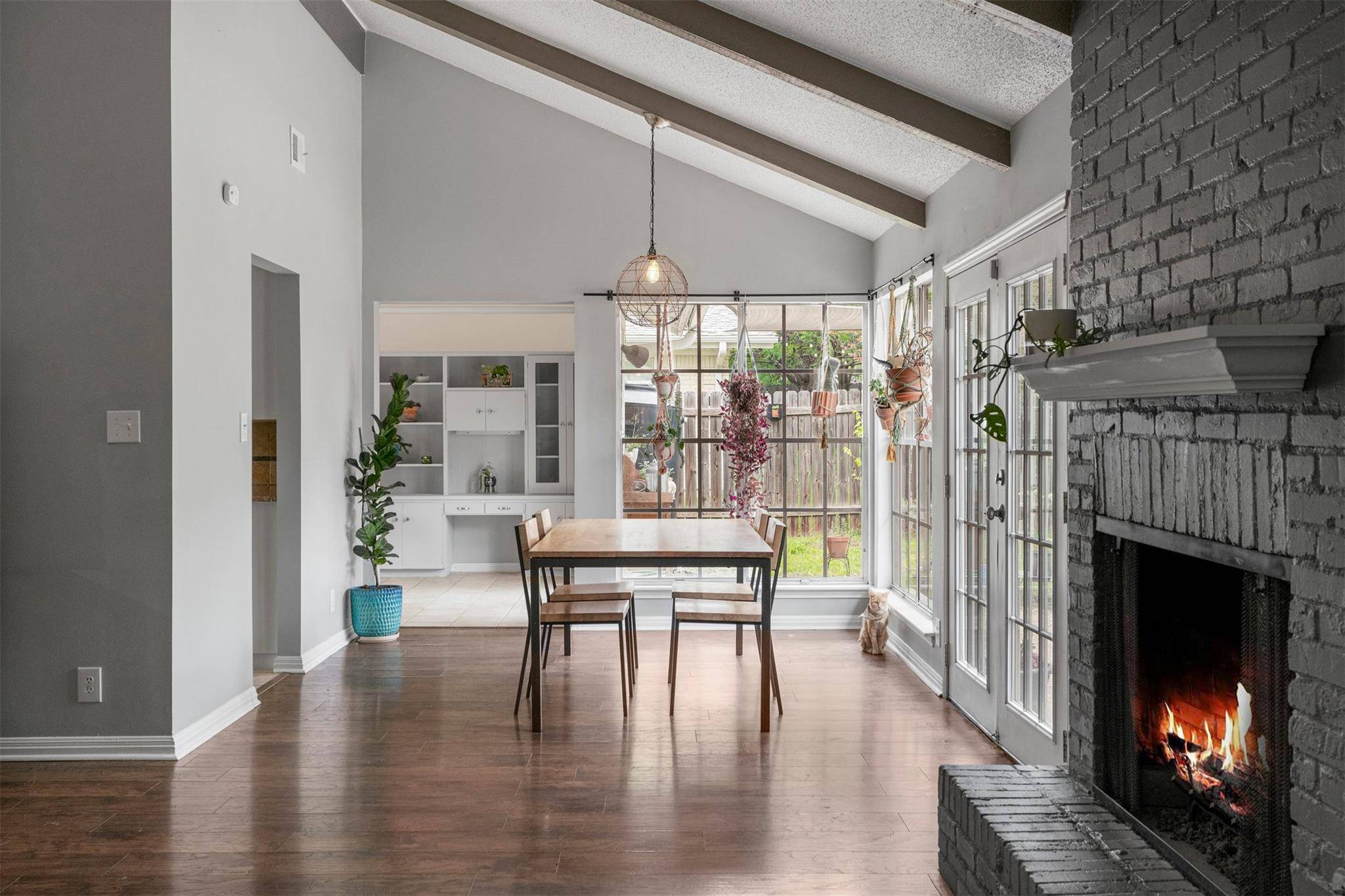 7303 Geneva DR, Austin, TX 78723
