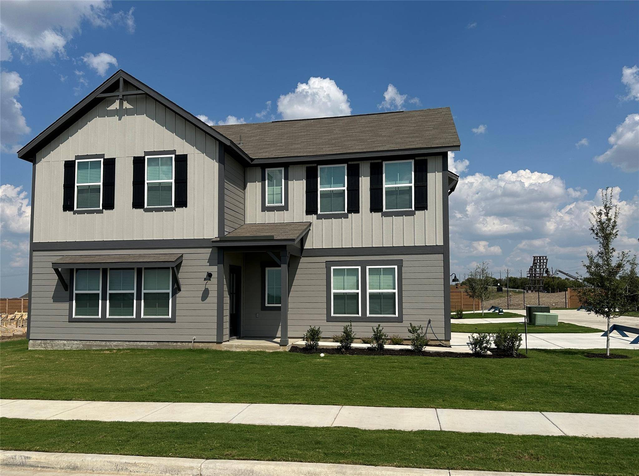 101 Desert Hare DR, Jarrell, TX 76537
