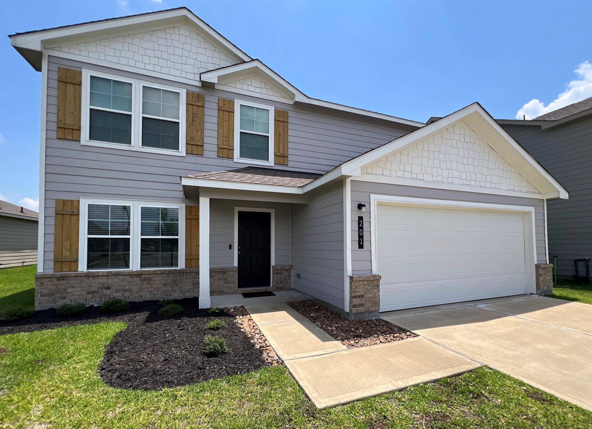 201 Crown Point DR, Huntsville, TX 77320