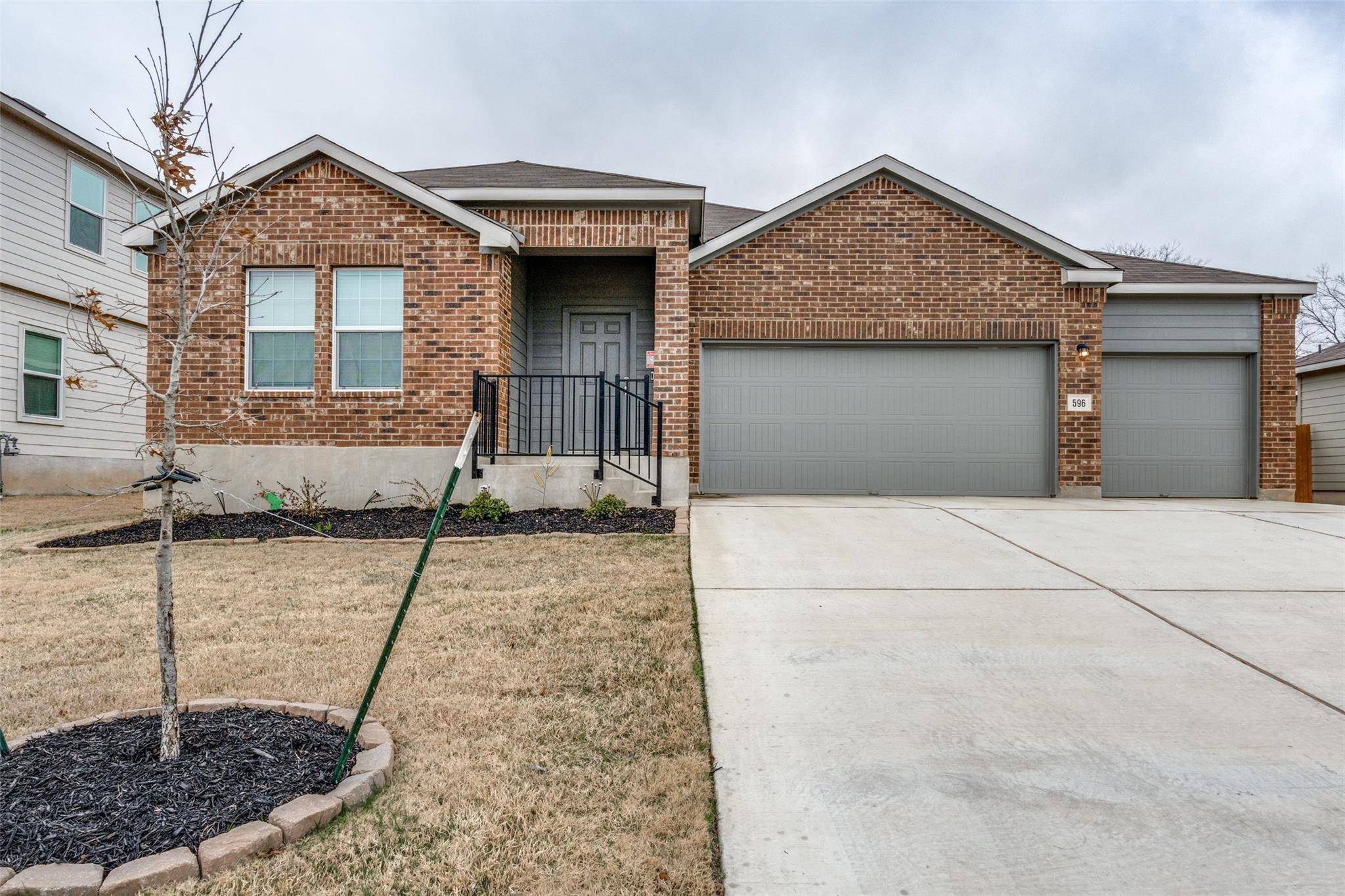 596 Silver Springs BND, Kyle, TX 78640