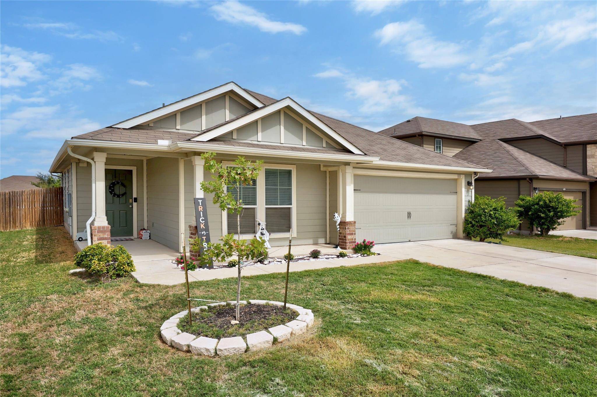 111 Sulphur River LOOP, Hutto, TX 78634