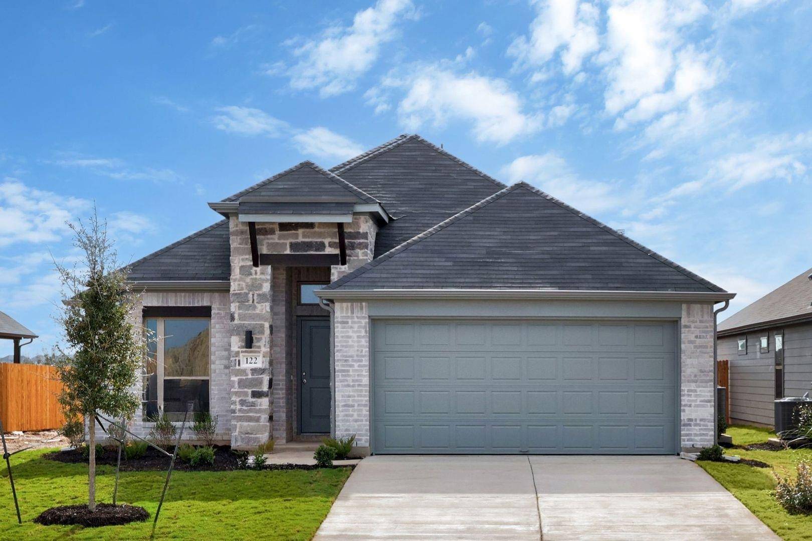 112 Mandeville DR, Hutto, TX 78634