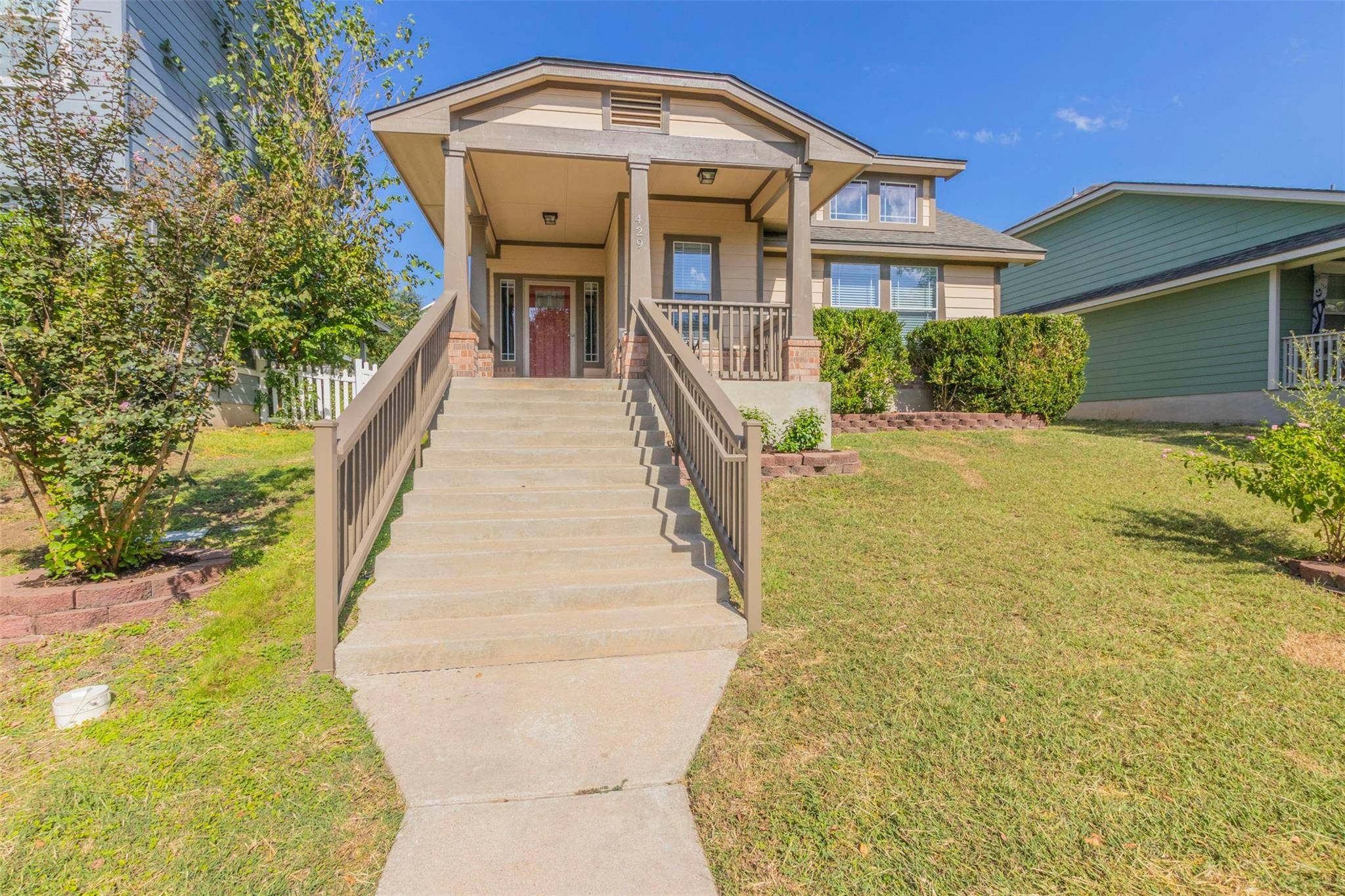 429 Sampson, Kyle, TX 78640