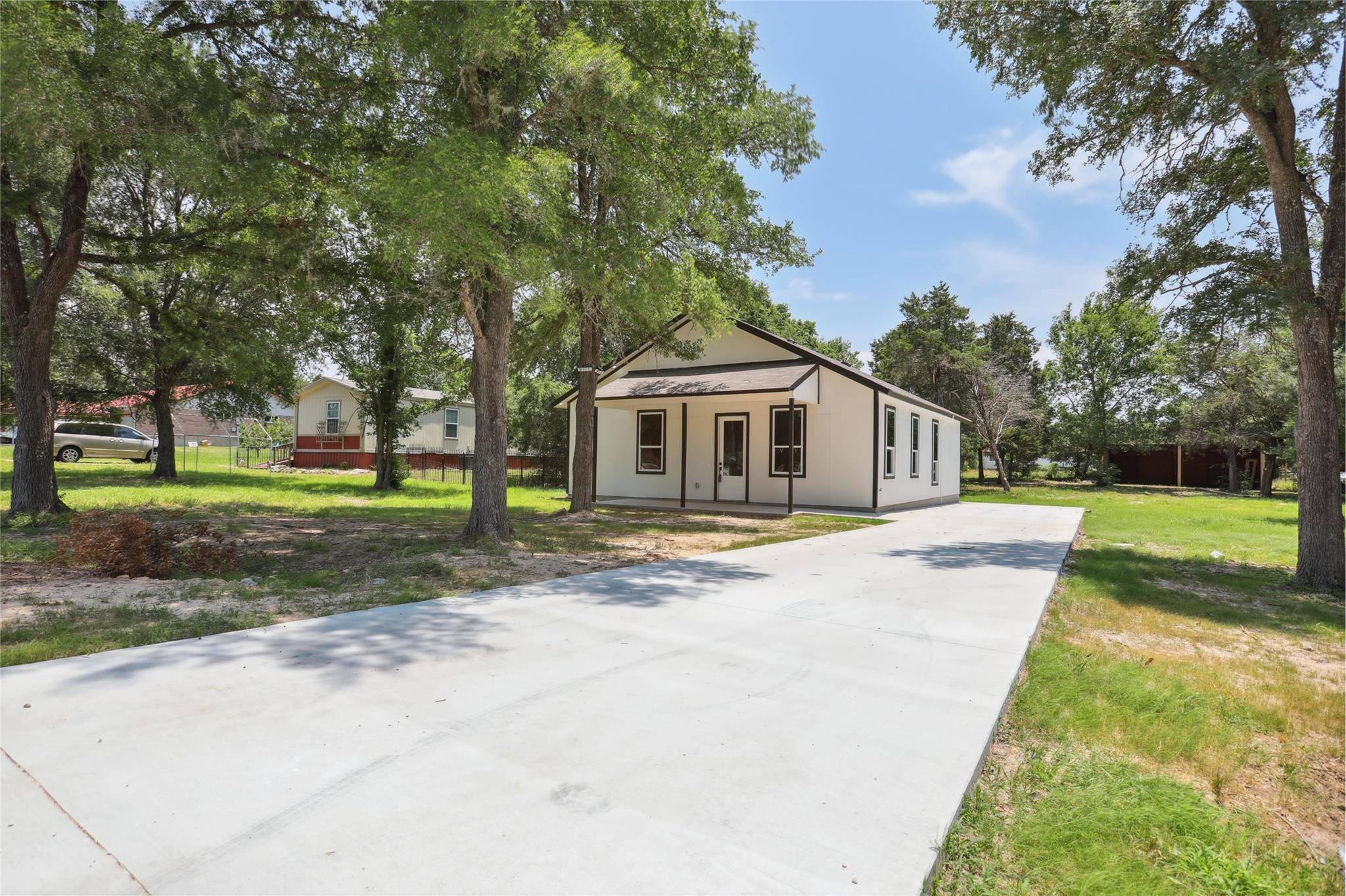 123 LBA DR, Bastrop, TX 78602