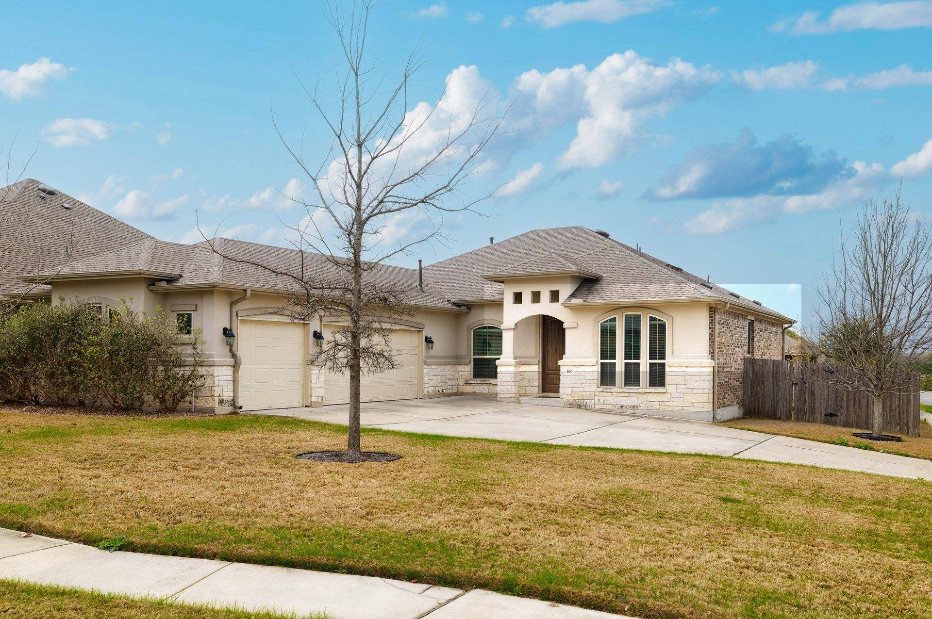 100 Kirkhill CV, Hutto, TX 78634
