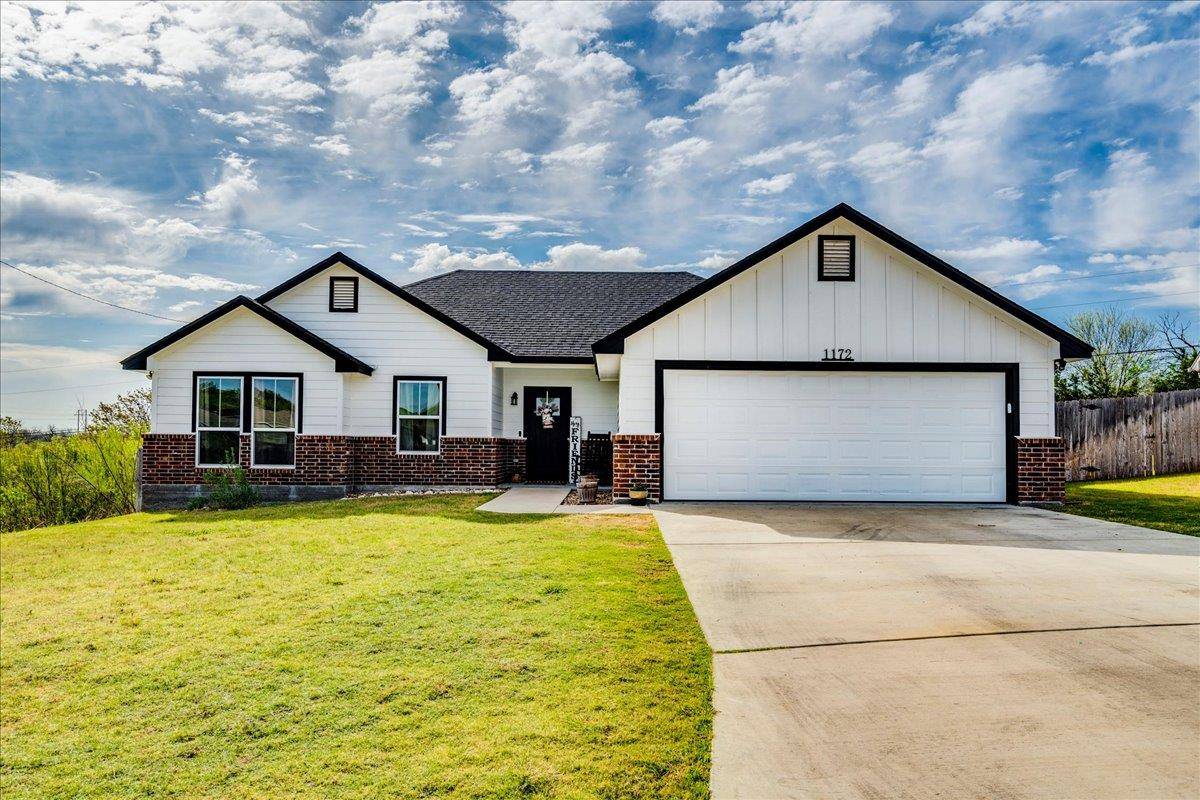 1172 Limestone DR, Lampasas, TX 76550