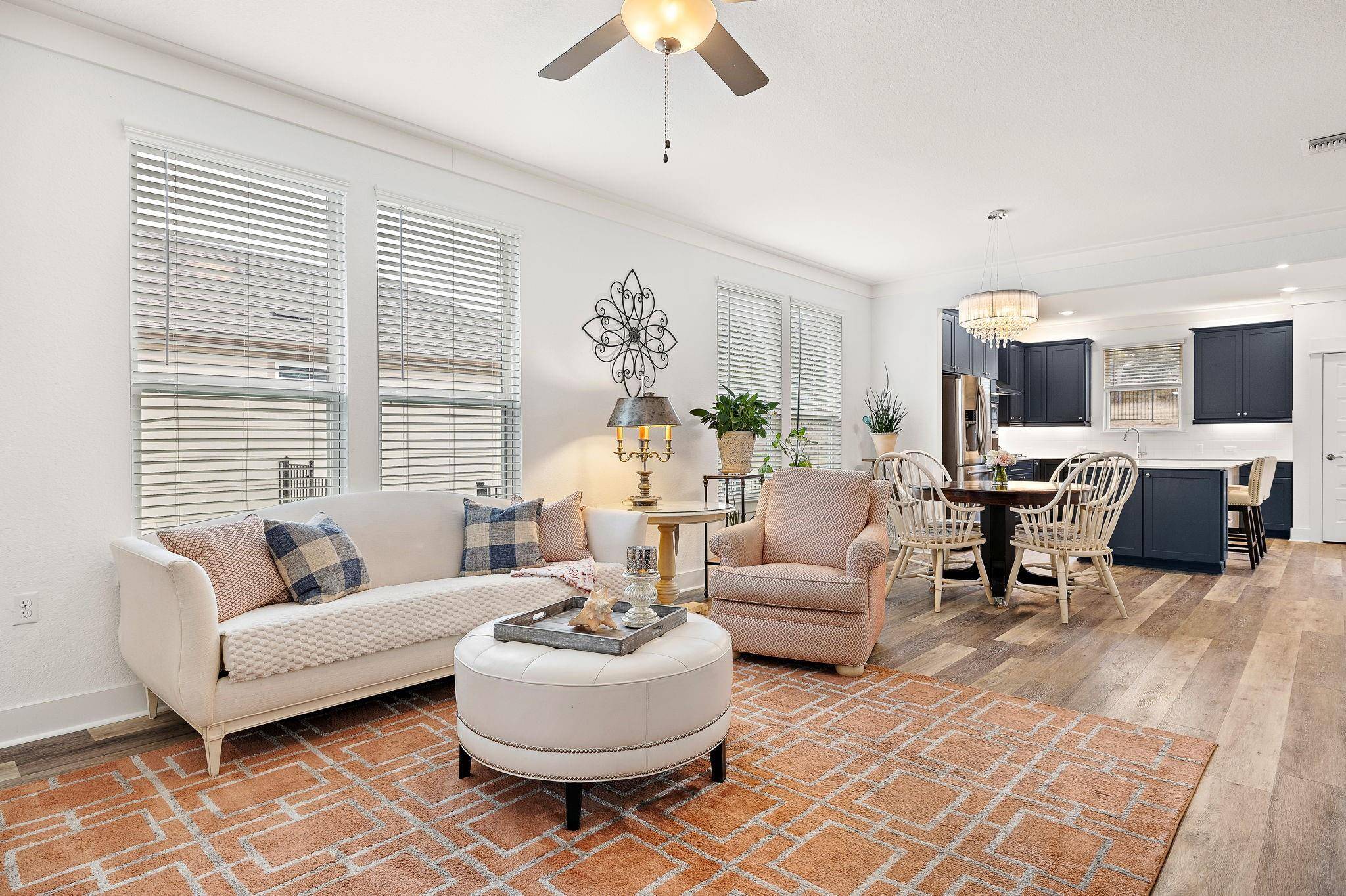 711 Benton LN, Georgetown, TX 78633