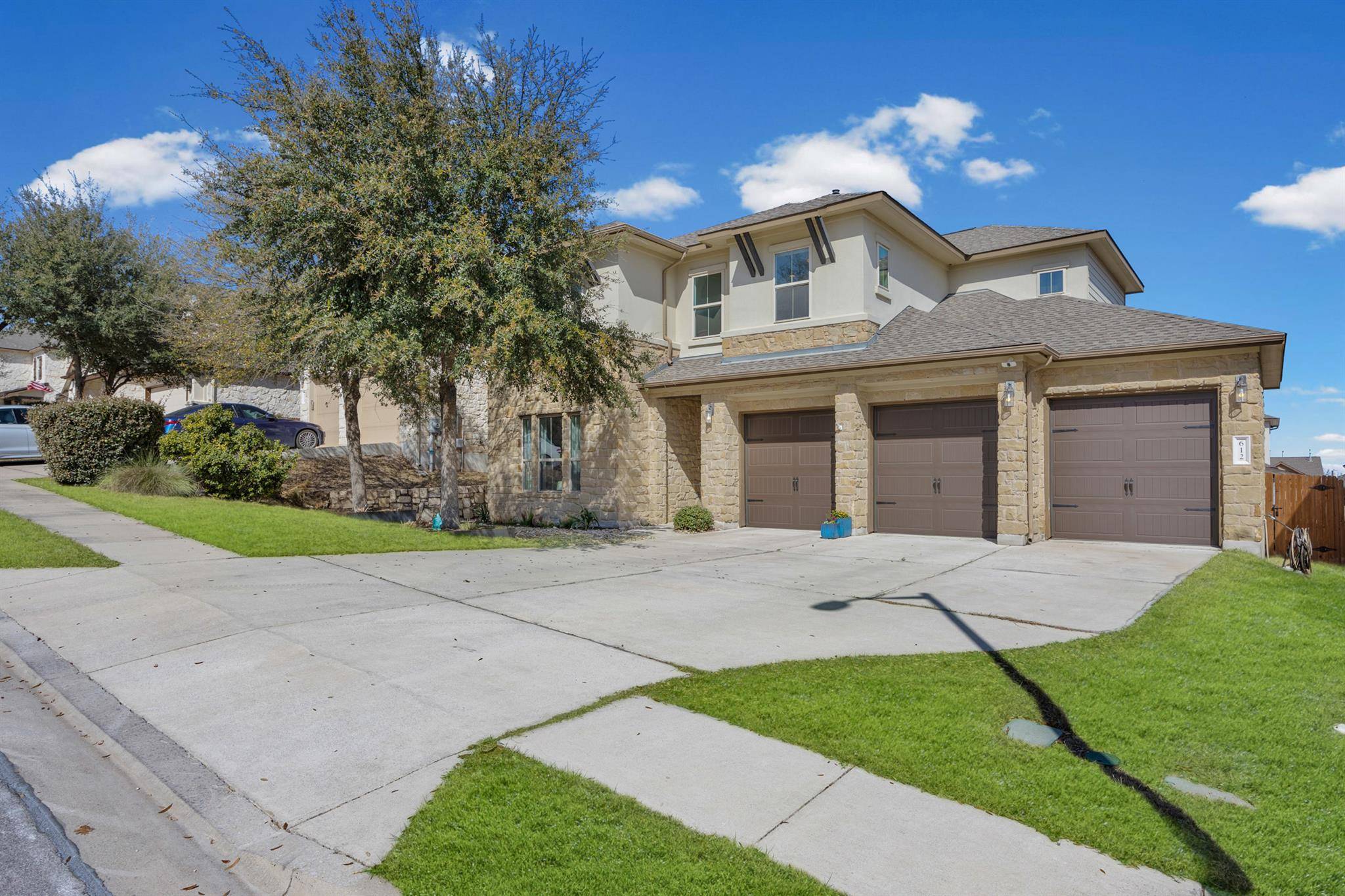612 Dry Gulch BND, Cedar Park, TX 78613