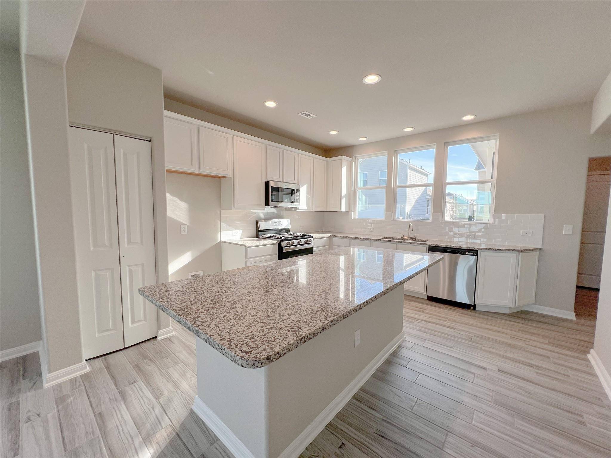 649 Ferrule DR, Kyle, TX 78640