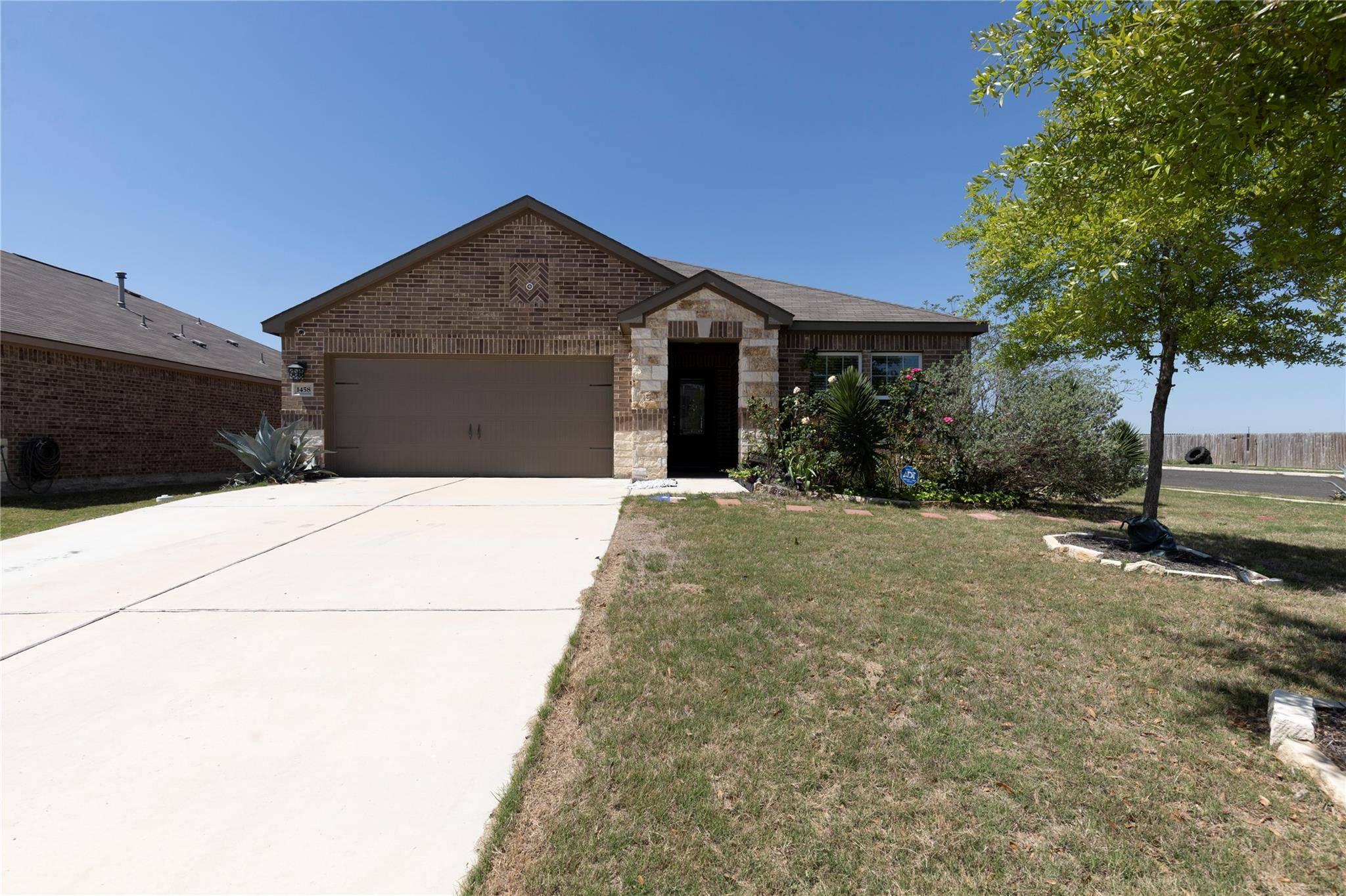 1458 Violet LN, Kyle, TX 78640
