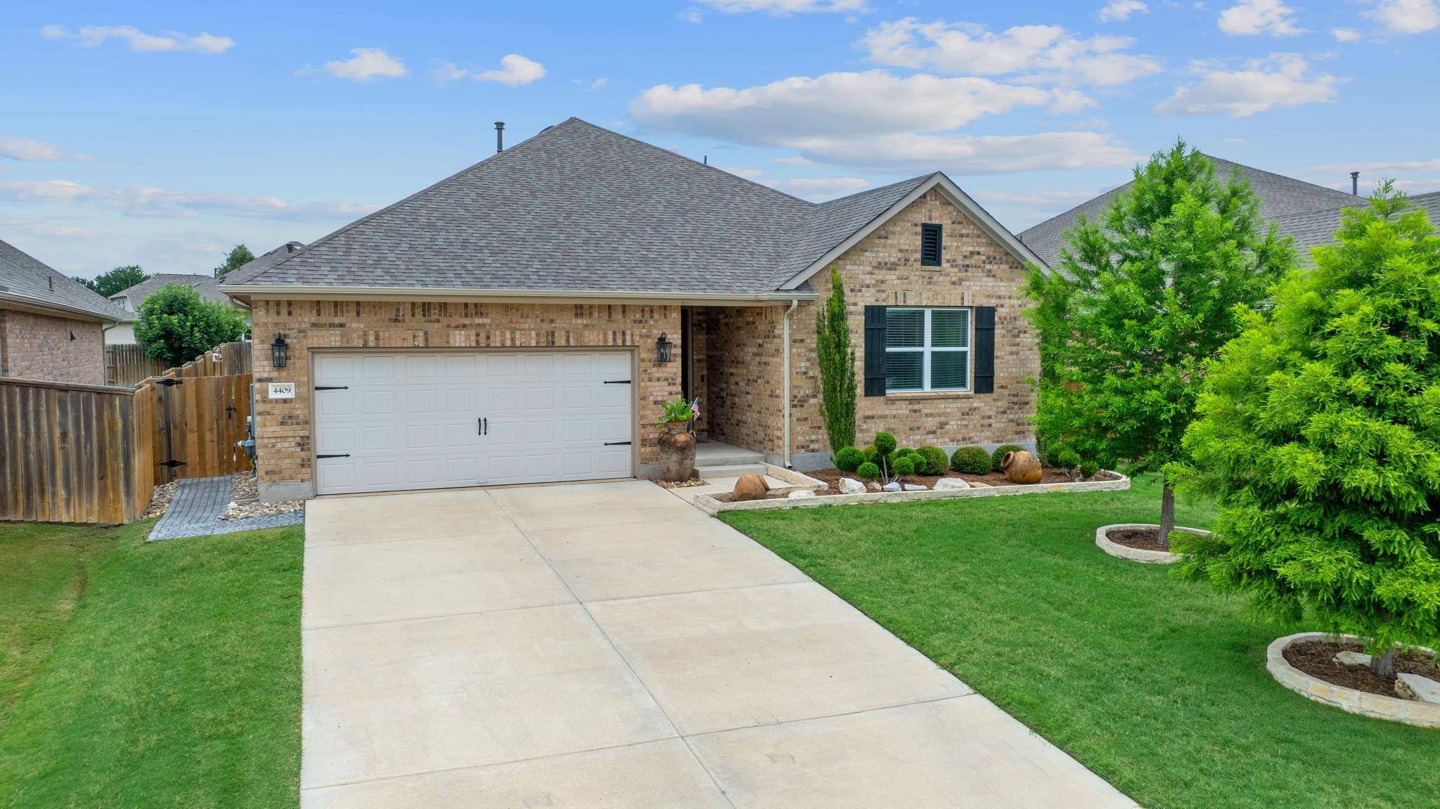 4409 Arques Ave, Round Rock, TX 78681